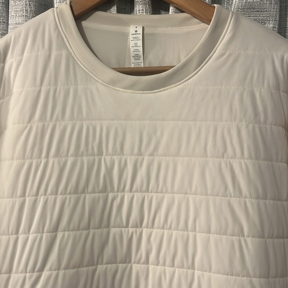 Lululemon dynamic movement crew size 4 - Picture 2 of 9